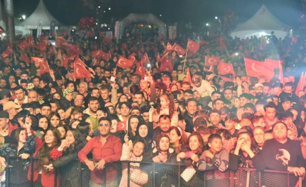 Narkotik Polisi Uyuşturucuya Karşı Uyarıda Bulundu 