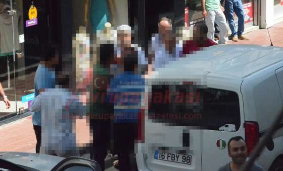 Trafikteki Kavgayı Esnaf Ayırdı