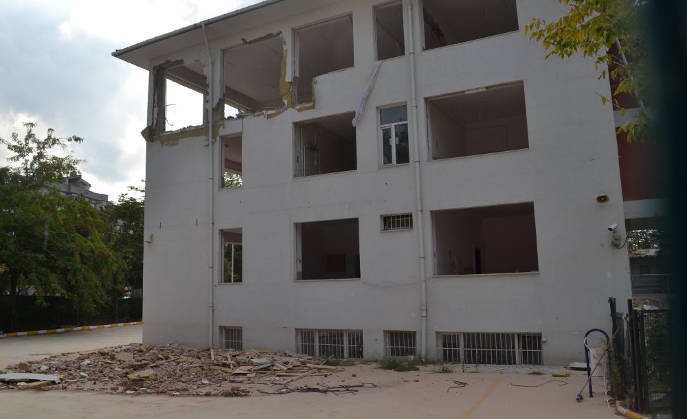 Çorlu İlkokulu Yıkılacak