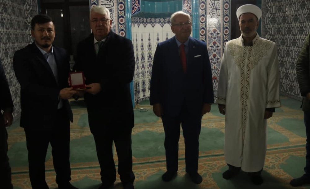 Başkanlardan Türkiye Şampiyonu İmama Ödül