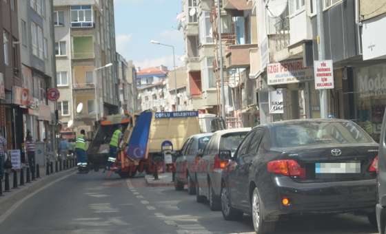 Trafiğe Çöp Eziyeti