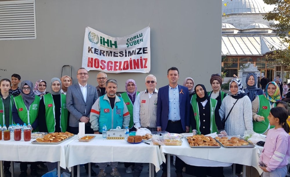 İhh Kermesi Büyük İlgi Gördü 