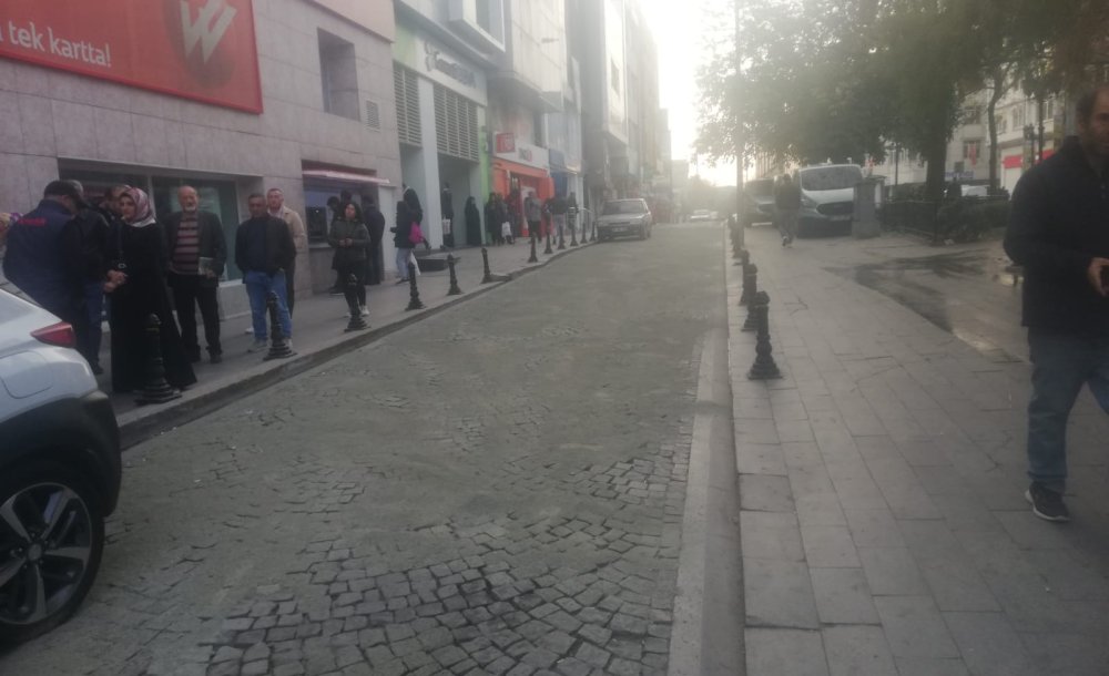 Çorlu Belediyesi Saray Caddesi'nde Çalışma Yaptı 