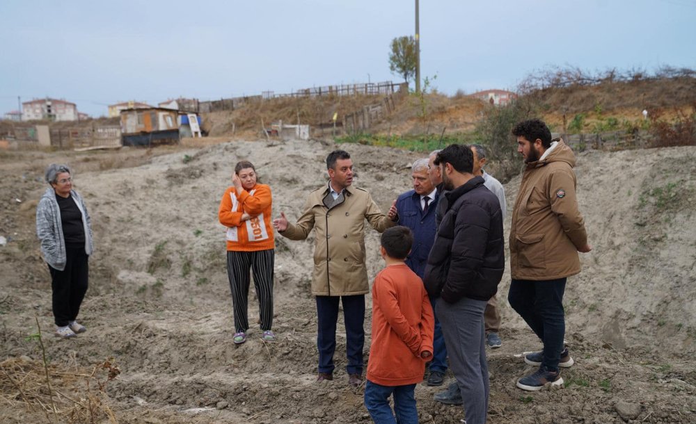 Başkan Sarıkurt Zafer Mahallesi'nde İncelemelerde Bulundu 