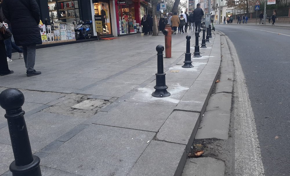 Araç Parkı Dubalarla Önlenecek