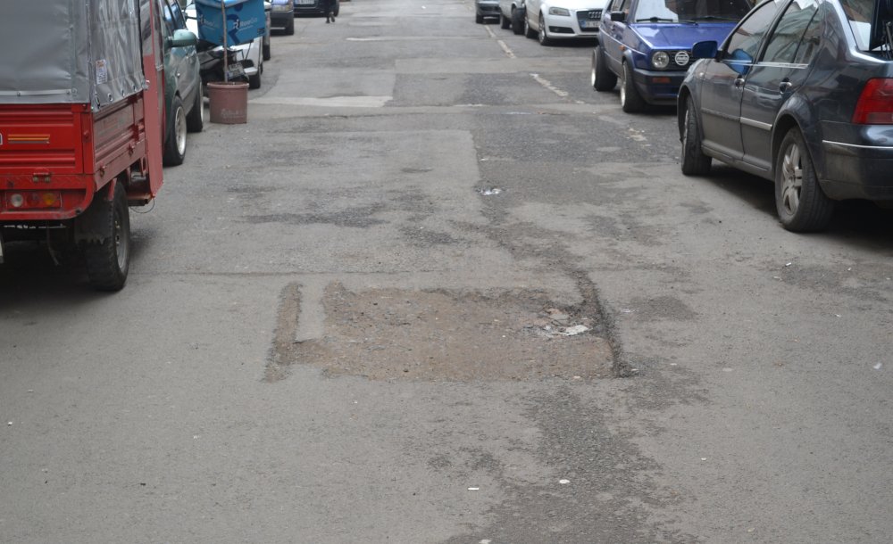Yol Yamalı Bohça Gibi 