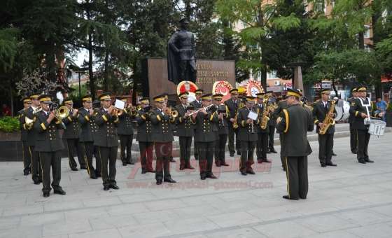 5. Kolordu Bando Bölüğü'nden Zafer Bayramı Konseri