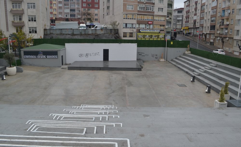 Daha Yeni Yapıldı, Yazık!