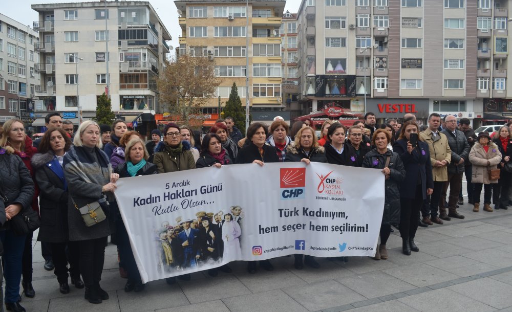 5 Aralık Dünya Kadın Hakları Günü Kutlandı 
