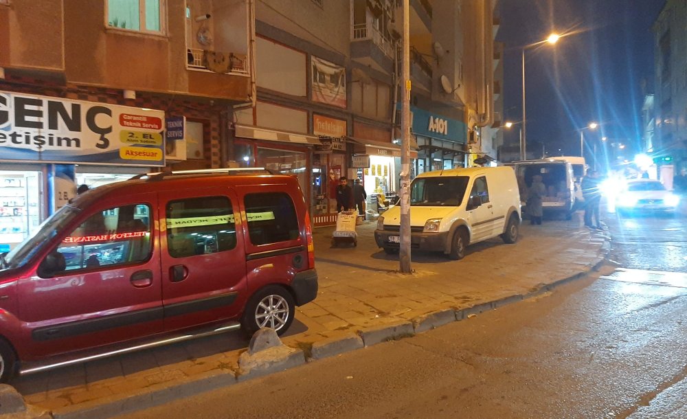 Vatandaş Yolda, Arabalar Kaldırımda!