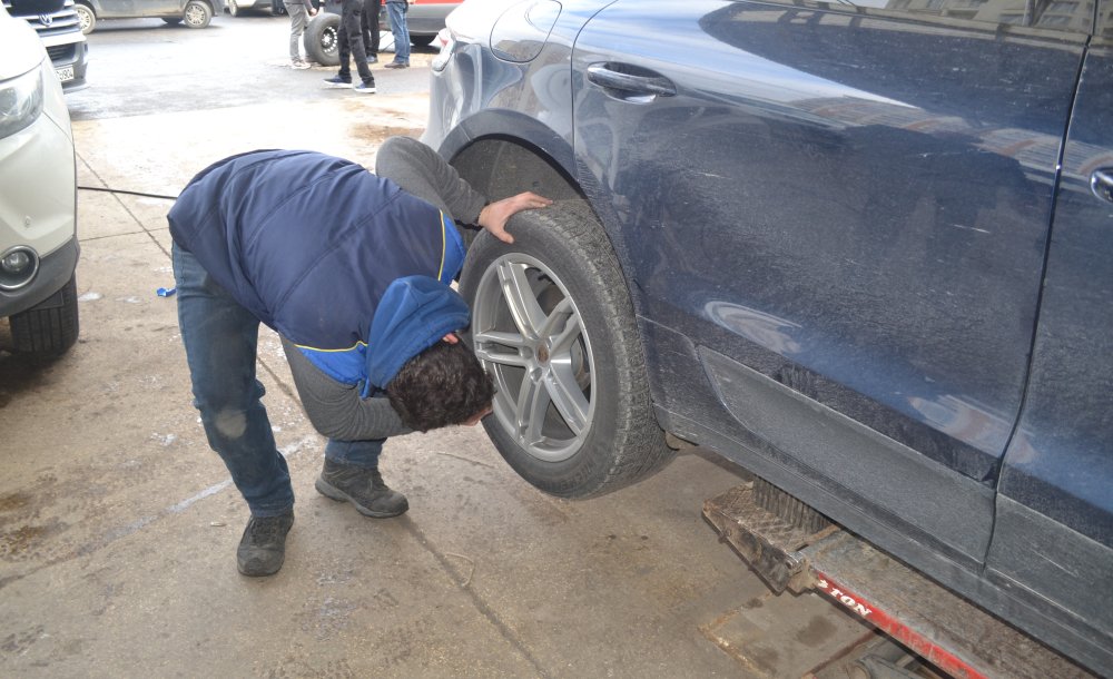 Zorunlu Kış Lastiği Uygulaması Başladı 