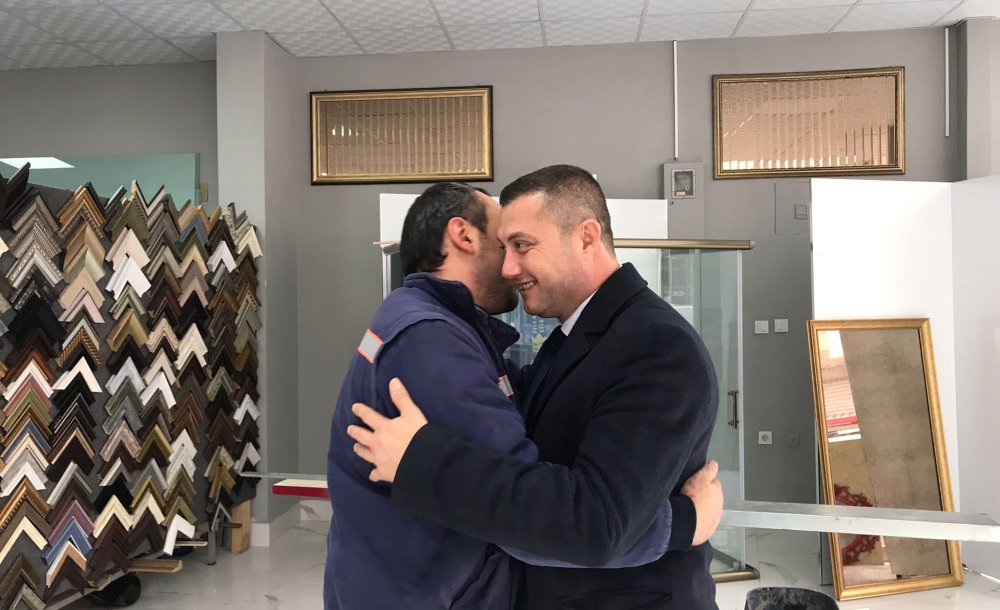 Murat Turna Mandıracı Caddesi Esnafını Ziyaret Etti