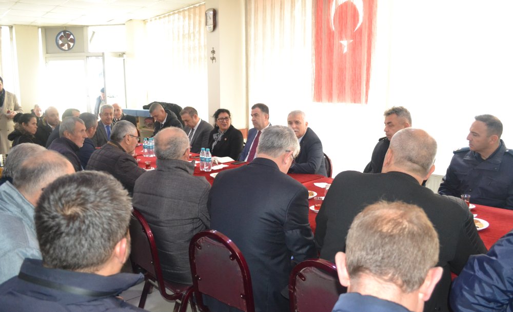 Vali Yıldırım, Vatandaşın Sorunlarını Dinledi 