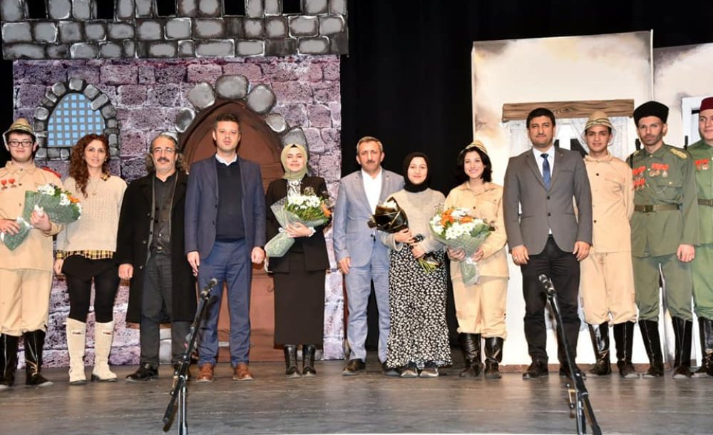 Vatan Yahut Silistre Oyununa Büyük İlgi 