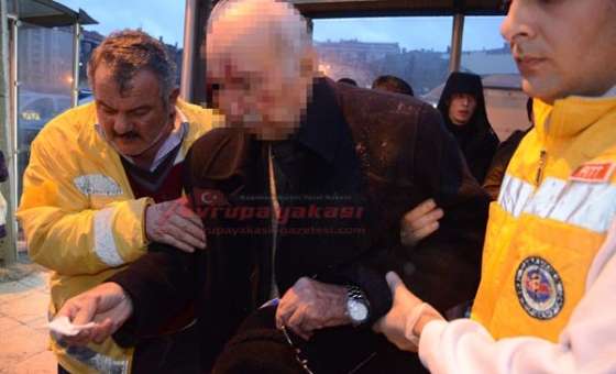Su Dolu Kaldırım Yaşlı Adamı Hastanelik Etti  