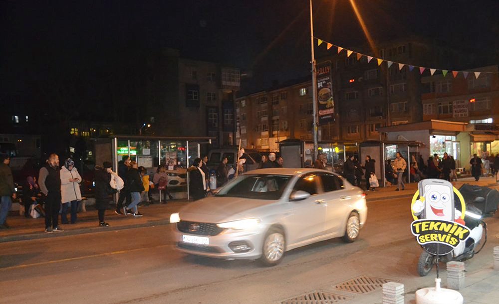 Duraklar Sürekli Dolu!