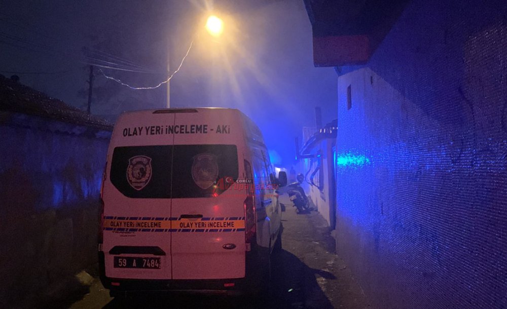 Hıdırağa Mahallesi'nde Satırlı Dehşet
