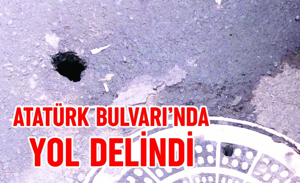 Atatürk Bulvarı'nda Yol Delindi 