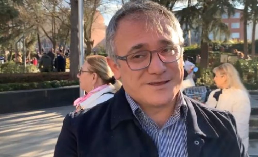 Eyt'liler Lokma Dağıttı