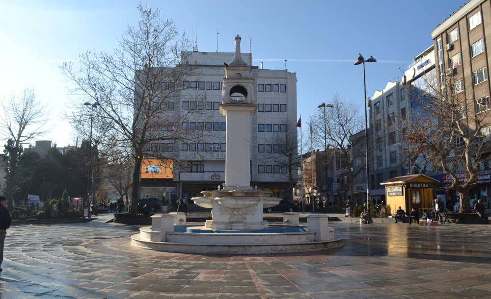 Saatli Havuz Bakıma Alındı