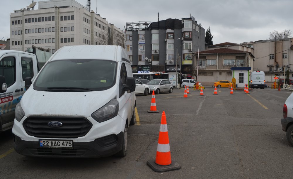 Sürücüler Dubalarla Yönlendiriliyor