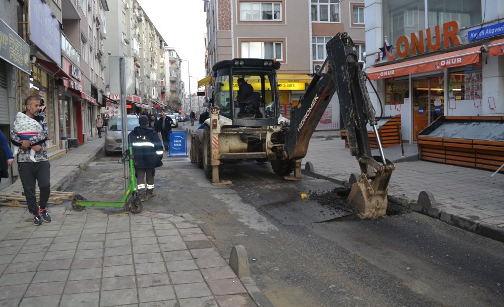 Aynı Yer İki Kere Kazıldı 