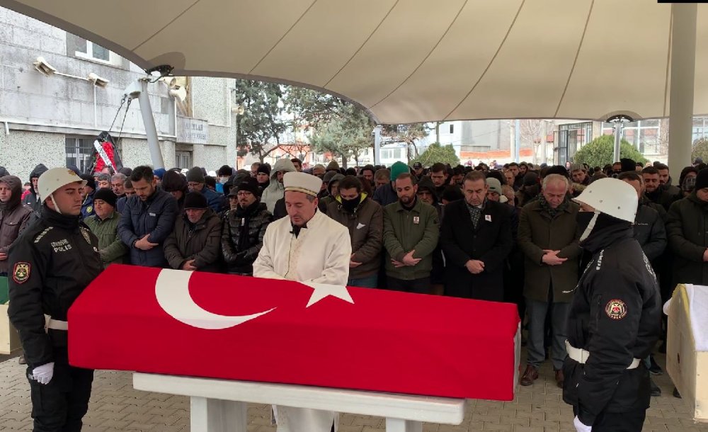 Depremde Ölen Mülayim Çifti Çorlu'da Defnedildi 