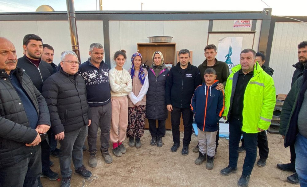 Kaymakam Eldivan Deprem Bölgesindeki Çalışmalarını Sürdürüyor