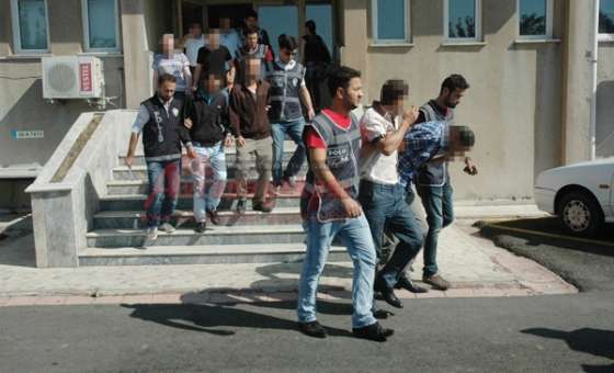 Kaçak Sigara Operasyonunda Gözaltına Alınan 10 Kişi Çorlu Adliyesi`ne Sevk Edildi