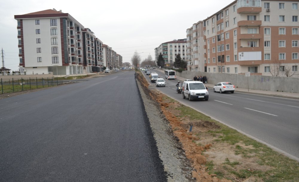 Çalışmaların Devam Ettiği Yolda Kaza Meydana Geldi 