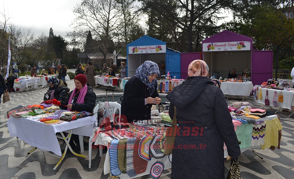 8 Mart'ta Açılan Hanımeli Çarşısı Büyük İlgi Gördü