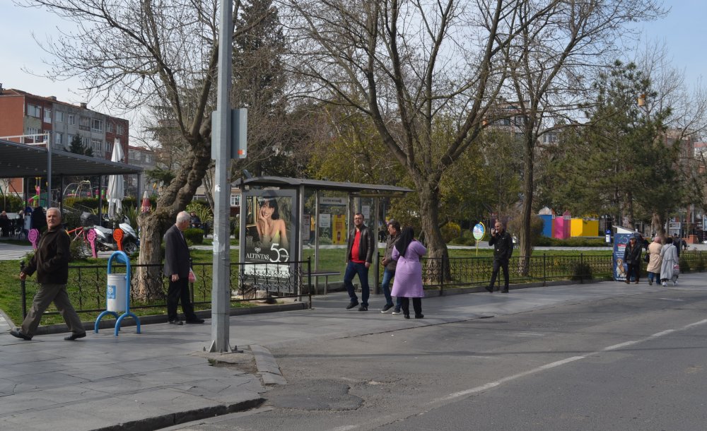 Otobüs Duraklarına İsim Verildi