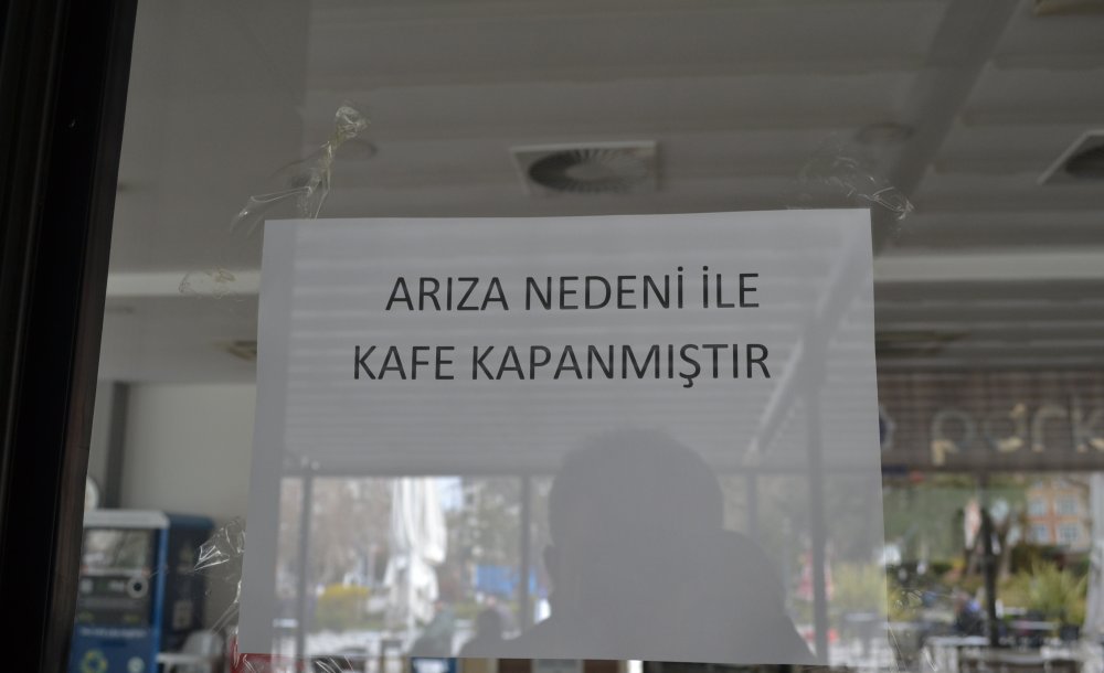 Atatürk Park Kafe Arıza Nedeniyle Kapatıldı 