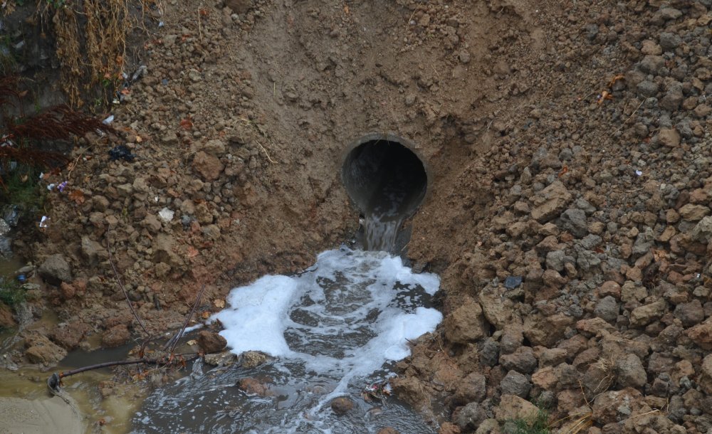 Dere Önce Dolduruldu Sonra Yol Açıldı 