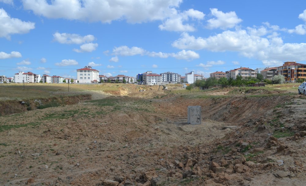 Dere Önce Dolduruldu Sonra Yol Açıldı 