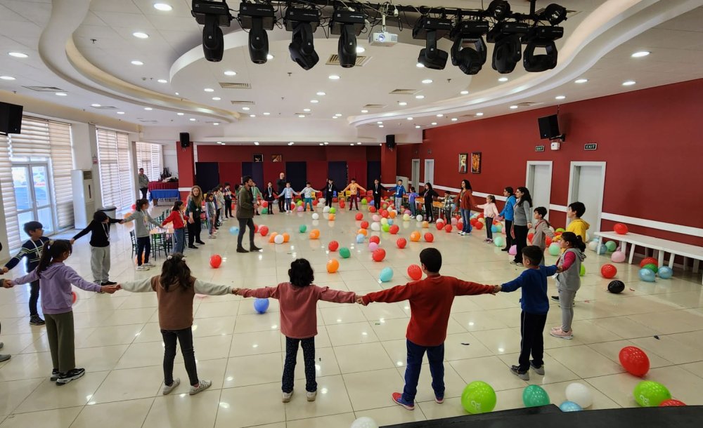 Depremzede Öğrenci Ve Velileri İçin Etkinlik Düzenlendi 