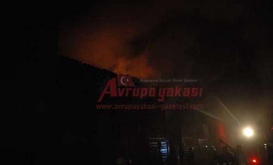 Çorlu`da Fabrika Yangını