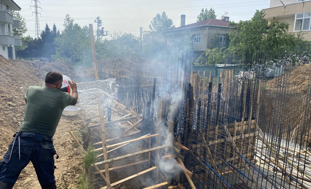 İnşaat Sahasında Çıkan Yangın Korkuttu 