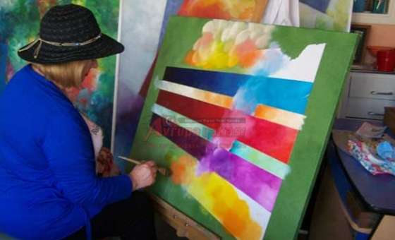 Ödüllü Ressam Çakar`dan Sanat Galerisi İsteği