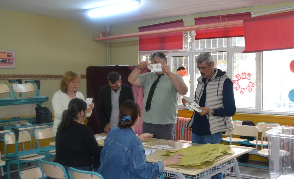 Çorlu'da İki Adayın Da Oyları Yükseldi 