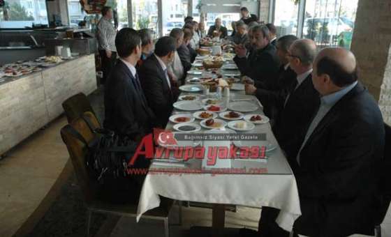 Mhp Heyeti Kahvaltıda Buluştu