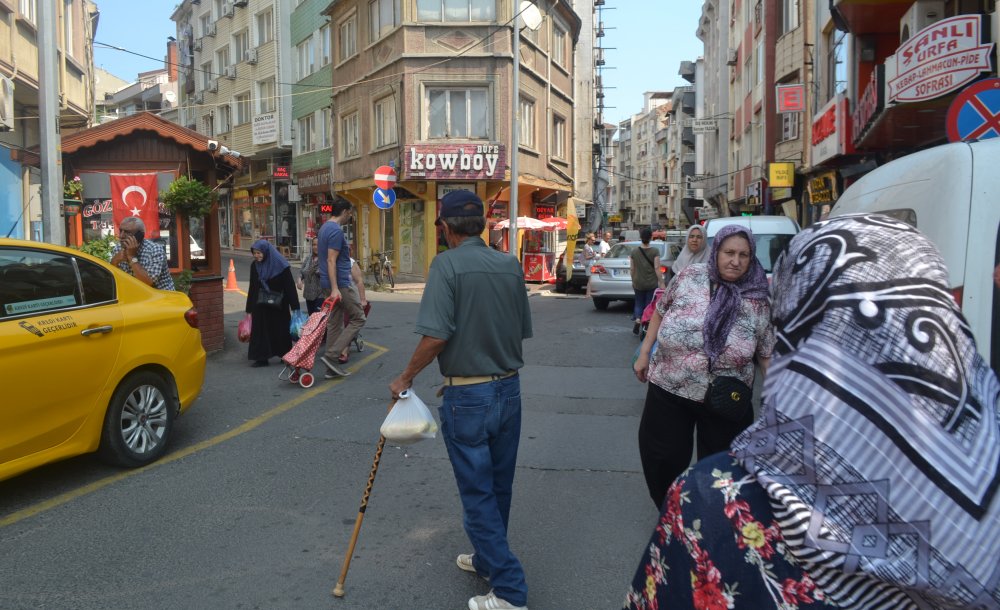 Akıncılar Caddesi'nin Keşmekeşliği, Vatandaşı Canından Bezdirdi