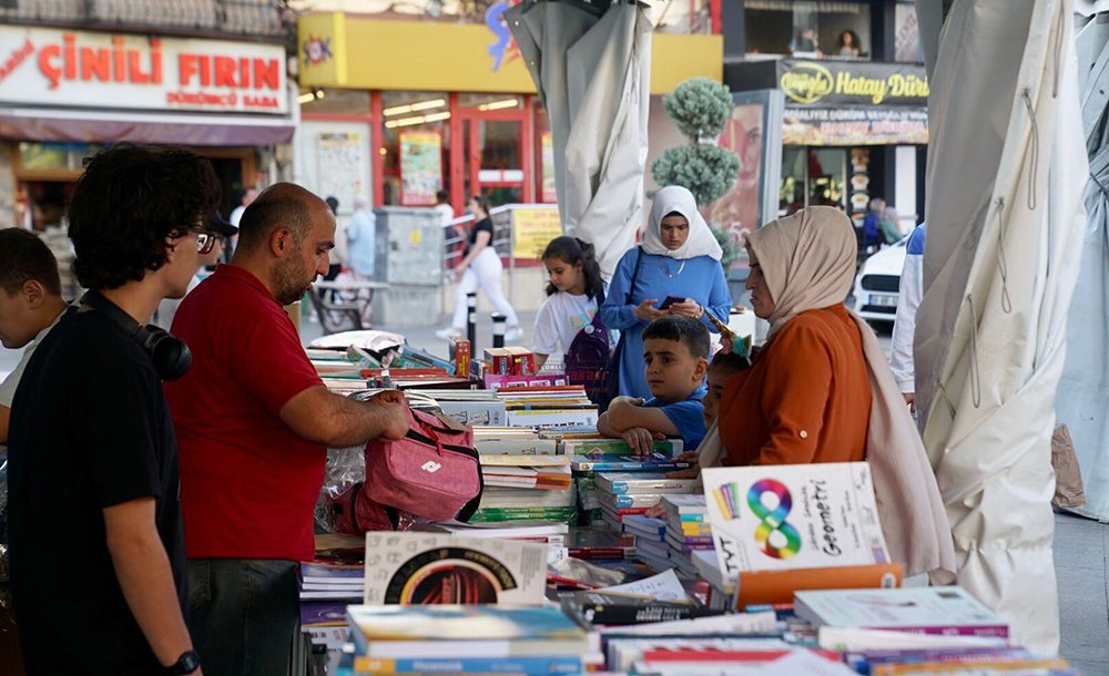 Çorlu Kitap Ve Kırtasiye Fuarı Kitapseverleri Ağırlıyor