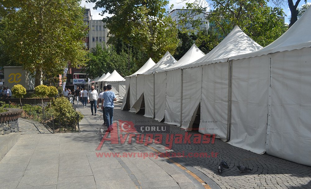 Kitap Fuarı Beklenen İlgiyi Görmedi!