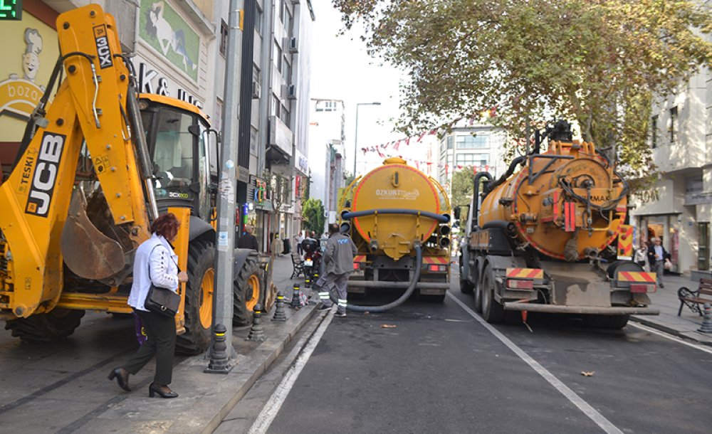 Teski̇ Omurtak Caddesi'nde Çalışma Yaptı