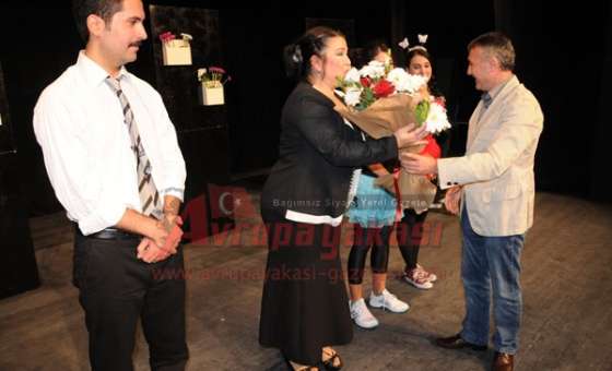 Memduh Şevket Esendal Sahnesi Yeni Sezona Perdelerini Açtı