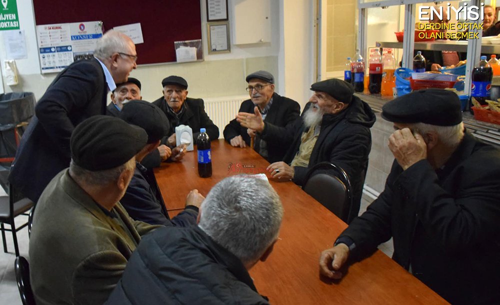 Akın Yılmaz Cem Evi'ndeki Etkinliğe Katıldı 