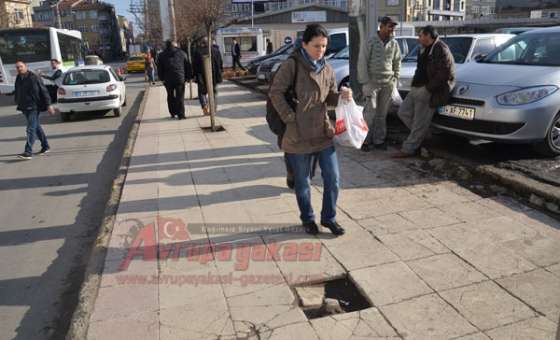 “Bu Kaldırımlar Çorlu'ya Yakışmıyor”