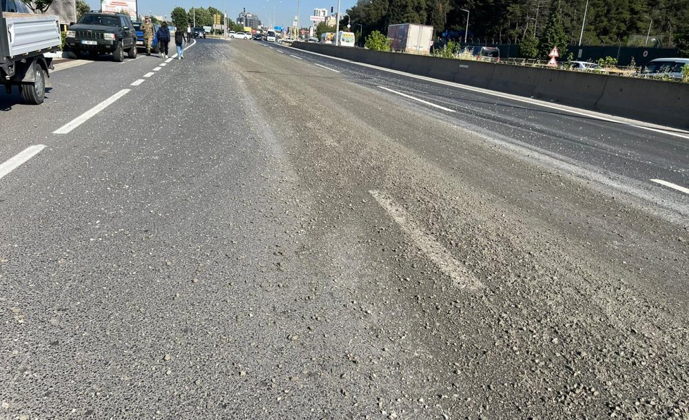 Beton Mikserlerinin Tehlikeli Davranışı Trafiği Aksattı