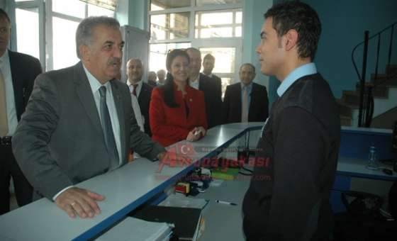 Bakan Yazıcı`dan Esnaf Ziyareti